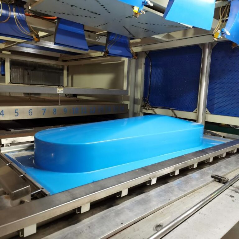 Heavy VS Thin Thermoforming