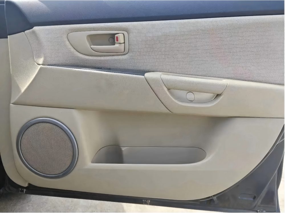 Vacuum Forming Sculpts Automotive Parts